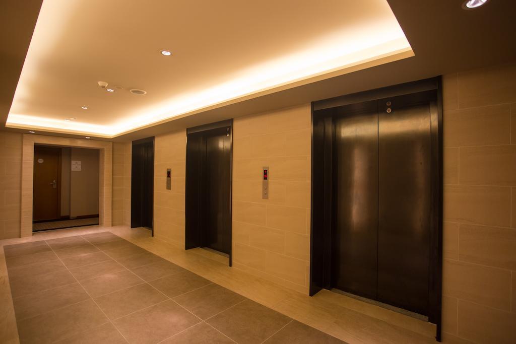 Ji Hotel Shanghai Railway Station West Tianmu Road Экстерьер фото